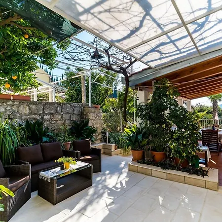 Apartament Canusa