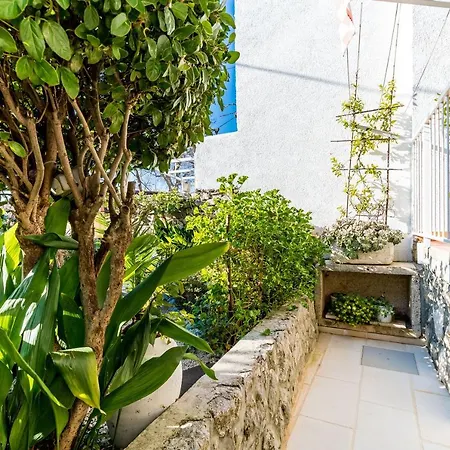 Apartament Canusa